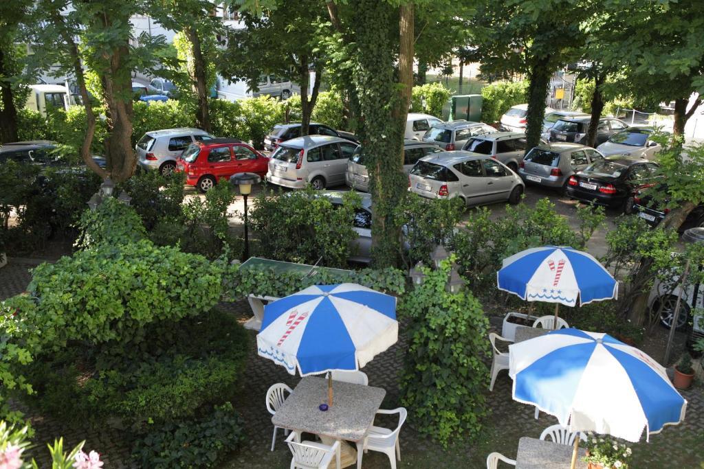 Hotel Venezia E La Villetta Лидо-ди-Езоло Экстерьер фото