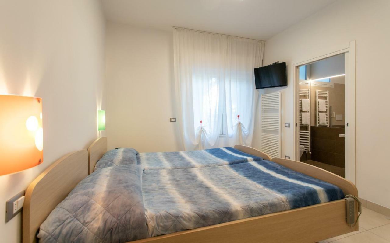 Hotel Venezia E La Villetta Лидо-ди-Езоло Экстерьер фото