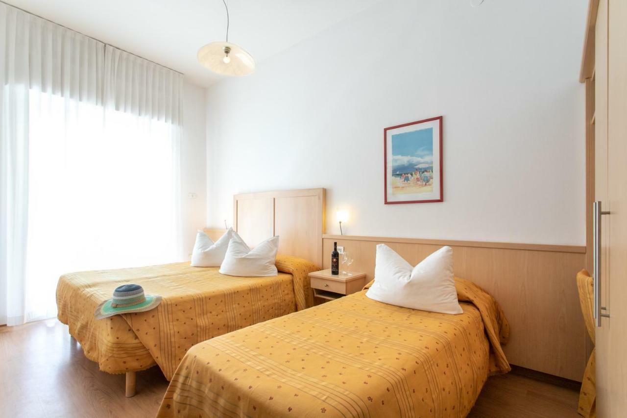 Hotel Venezia E La Villetta Лидо-ди-Езоло Экстерьер фото